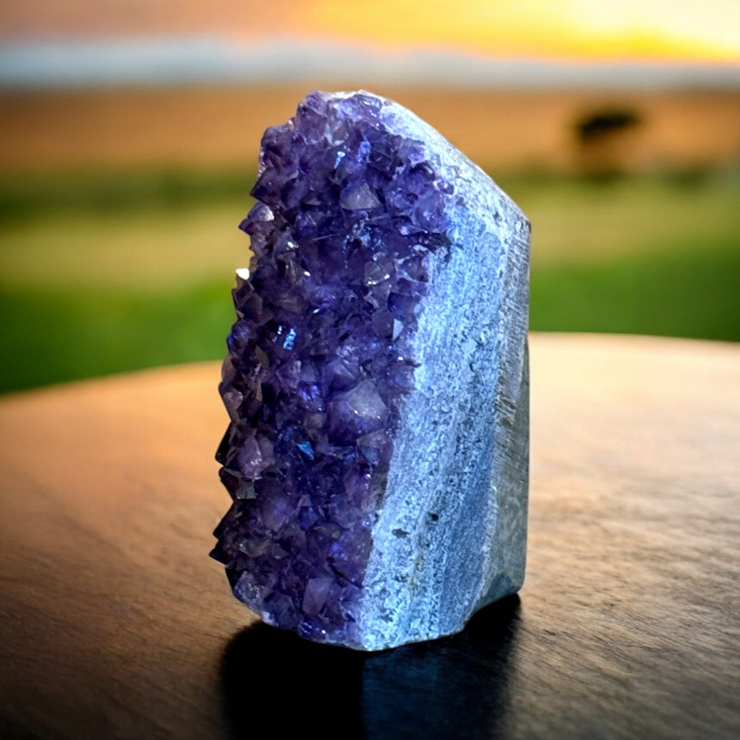 Großer Amethyststein 💎 Majestätische Schönheit der Natur